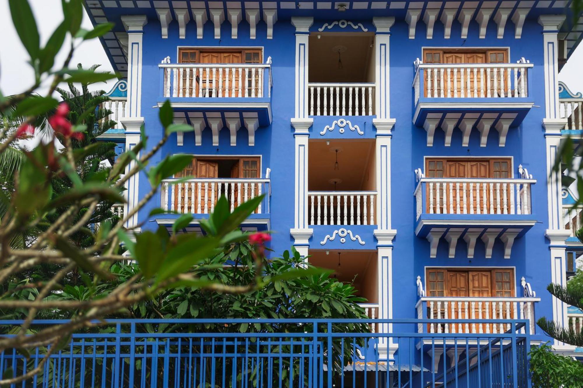 Mayflower Beach Resort By Casa Eternal Baga Exterior photo