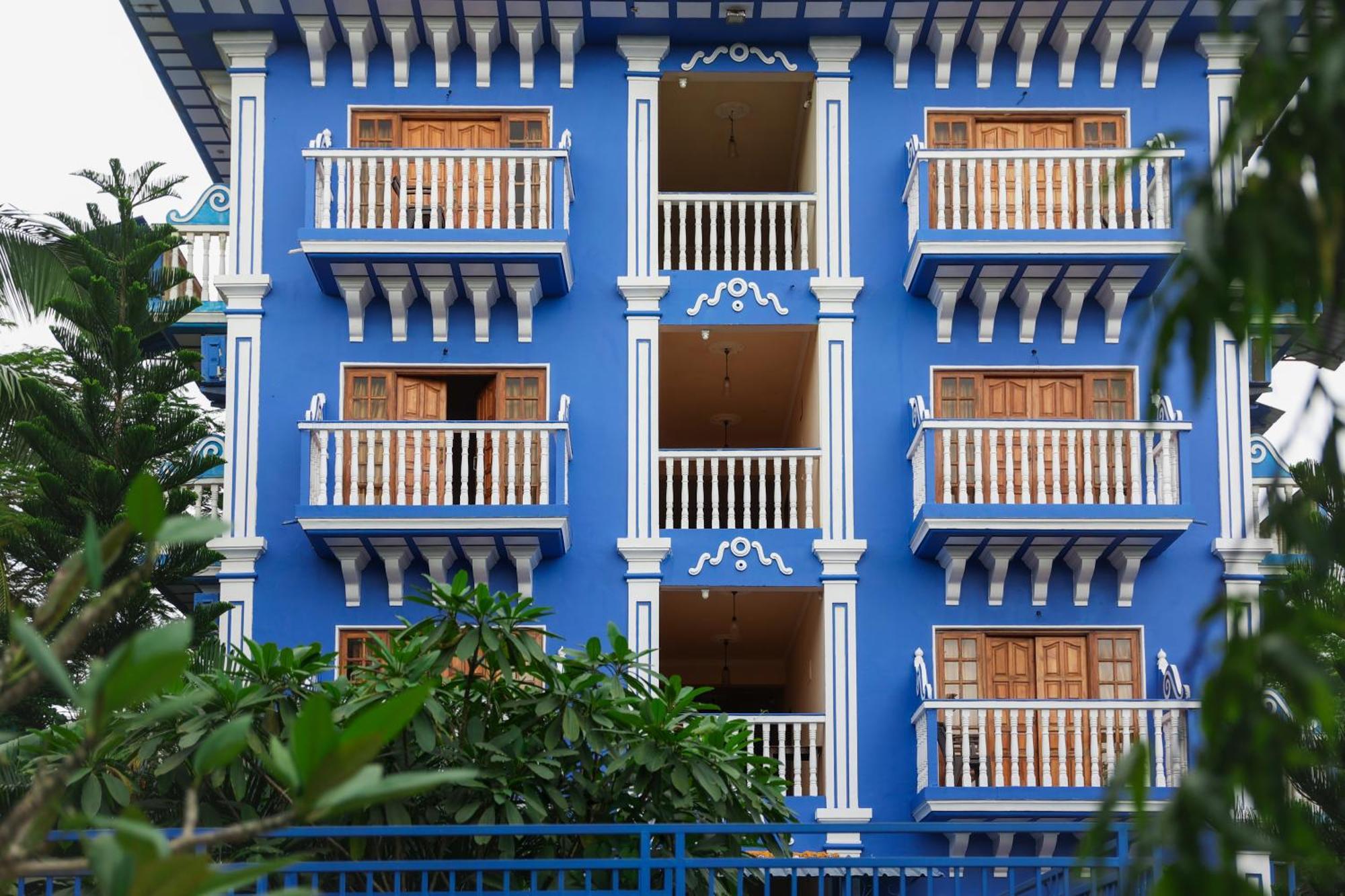 Mayflower Beach Resort By Casa Eternal Baga Exterior photo
