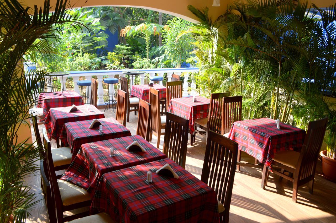 Mayflower Beach Resort By Casa Eternal Baga Exterior photo